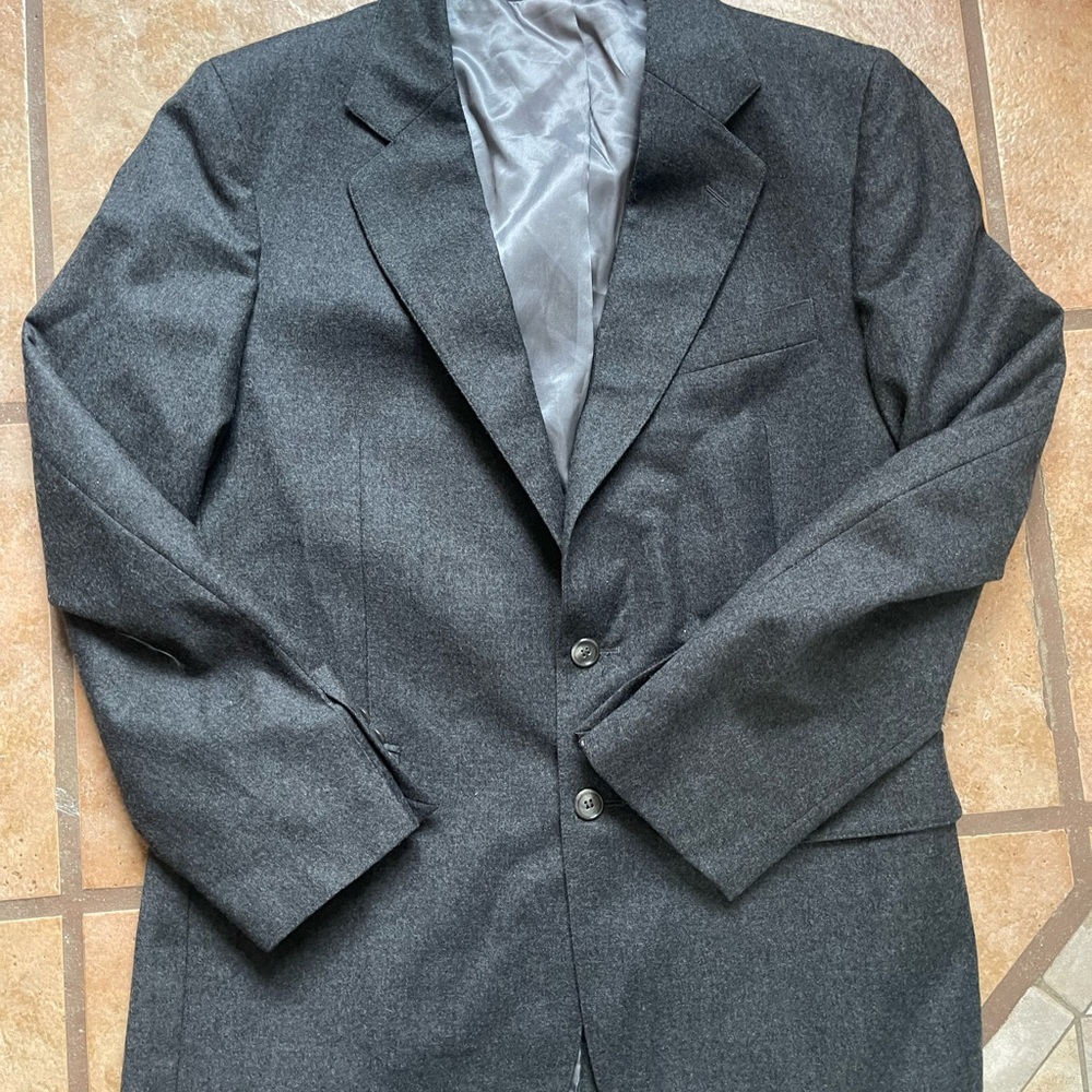 Vintage Gray Sport Coat with Notched Lapel and 100% Wool size 40R